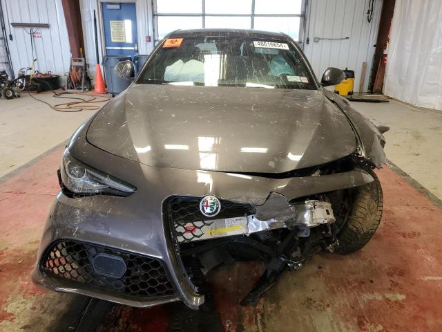 ZARFANAN0N7653124 - 2022 ALFA ROMEO GIULIA GRAY photo 5