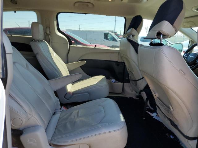 2C4RC1BG9HR654964 - 2017 CHRYSLER PACIFICA TOURING L WHITE photo 11