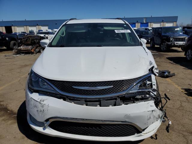 2C4RC1BG9HR654964 - 2017 CHRYSLER PACIFICA TOURING L WHITE photo 5
