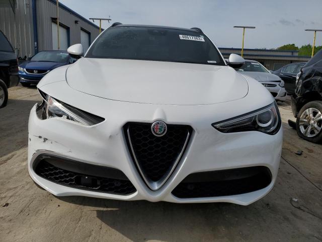 ZASFAKNN7J7C00199 - 2018 ALFA ROMEO STELVIO TI SPORT WHITE photo 5