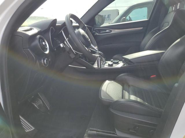 ZASFAKNN7J7C00199 - 2018 ALFA ROMEO STELVIO TI SPORT WHITE photo 7
