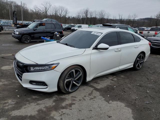 1HGCV2F3XJA022726 - 2018 HONDA ACCORD SPORT WHITE photo 1