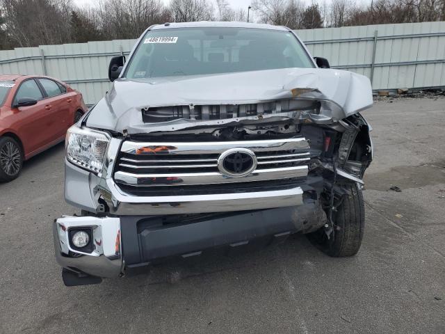 5TFUM5F18GX069149 - 2016 TOYOTA TUNDRA DOUBLE CAB SR/SR5 SILVER photo 5