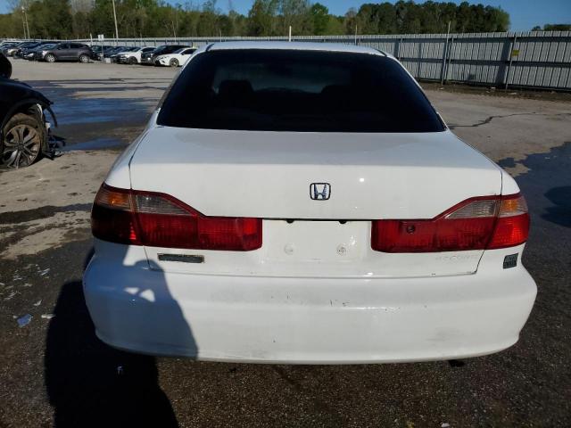 1HGCG5647WA038622 - 1998 HONDA ACCORD LX WHITE photo 6