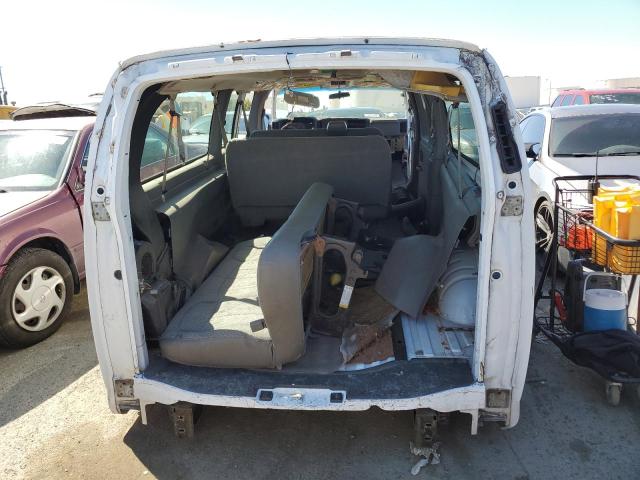 1GAHG39U571254676 - 2007 CHEVROLET EXPRESS G3 WHITE photo 6