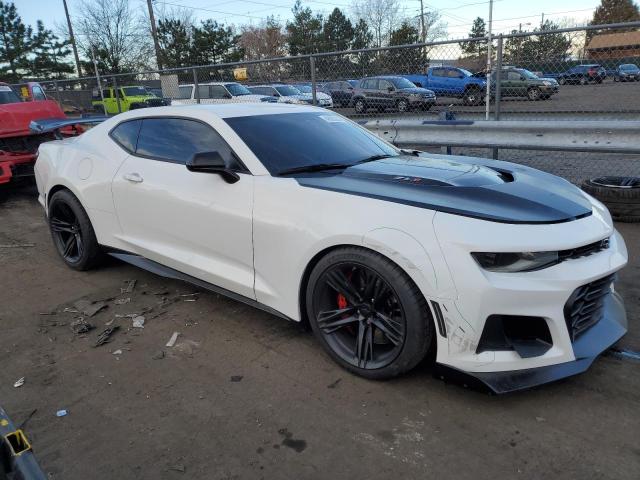 1G1FJ1R68J0155779 - 2018 CHEVROLET CAMARO ZL1 WHITE photo 4