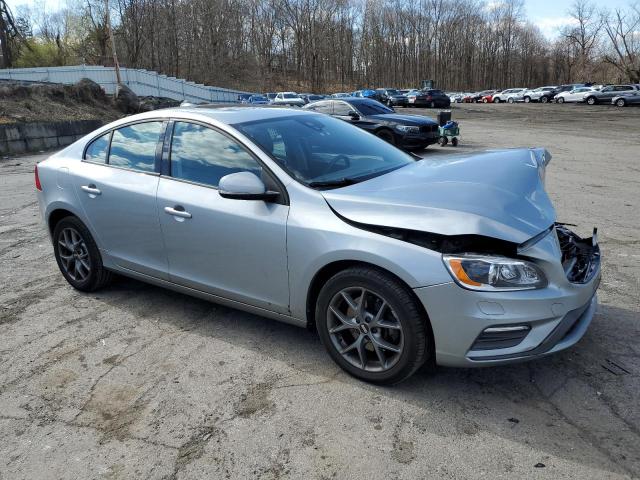 YV140MTL7H2425787 - 2017 VOLVO S60 DYNAMIC SILVER photo 4