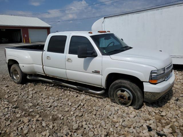 1GCJC33111F202569 - 2001 CHEVROLET SILVERADO C3500 WHITE photo 4