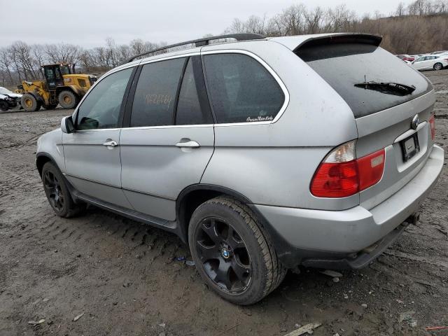 5UXFB33582LH33171 - 2002 BMW X5 4.4I SILVER photo 2