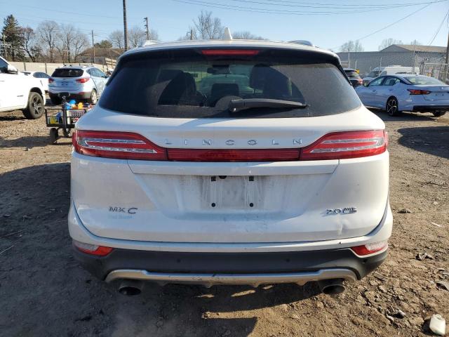 5LMCJ2D93GUJ21387 - 2016 LINCOLN MKC SELECT Weiß Foto 6