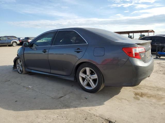 4T1BF1FK3CU184865 - 2012 TOYOTA CAMRY BASE GRAY photo 2