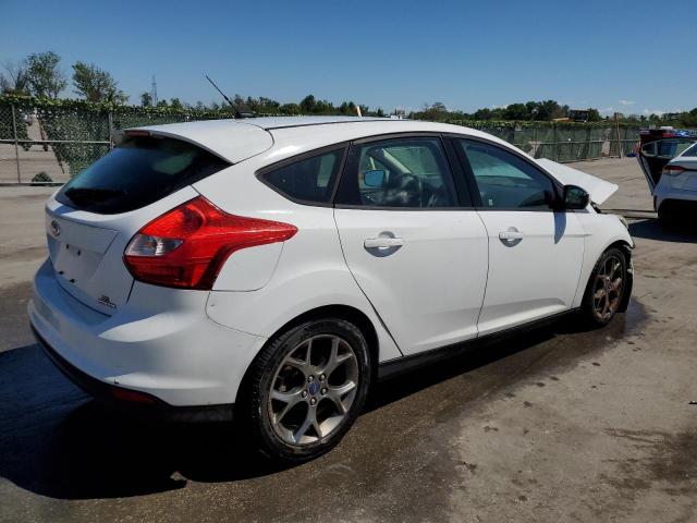 1FADP3K2XEL443989 - 2014 FORD FOCUS SE WHITE photo 3