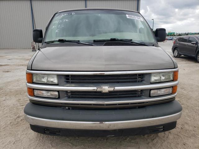 1GBFG15R121149036 - 2002 CHEVROLET EXPRESS G1 BROWN photo 5