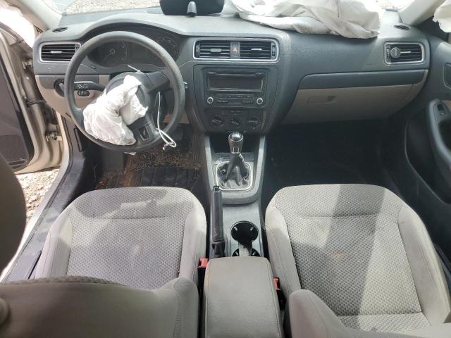 3VW1K7AJXEM327781 - 2014 VOLKSWAGEN JETTA BASE فضي صورة 8