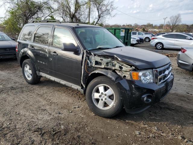 1FMCU0D74BKB10285 - 2011 FORD ESCAPE XLT BLACK photo 4