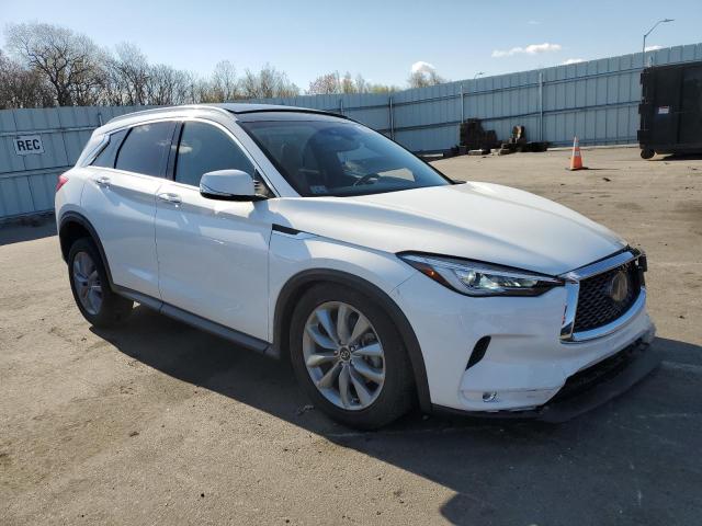 3PCAJ5BB7MF116414 - 2021 INFINITI QX50 LUXE WHITE photo 4