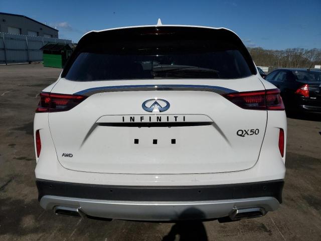 3PCAJ5BB7MF116414 - 2021 INFINITI QX50 LUXE WHITE photo 6