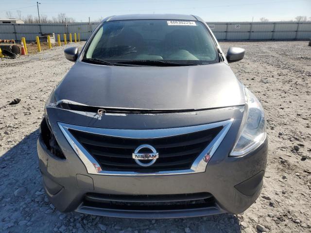 3N1CN7AP6KL800006 - 2019 NISSAN VERSA S Gris photo 5