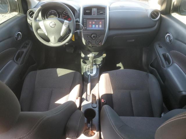 3N1CN7AP6KL800006 - 2019 NISSAN VERSA S Gris photo 8