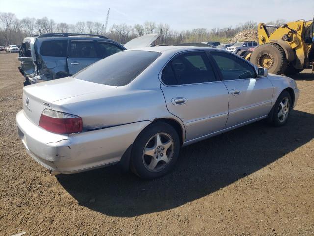 19UUA56672A022924 - 2002 ACURA 3.2TL SILVER photo 3