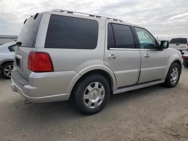 5LMFU285X6LJ16221 - 2006 LINCOLN NAVIGATOR SILVER photo 3
