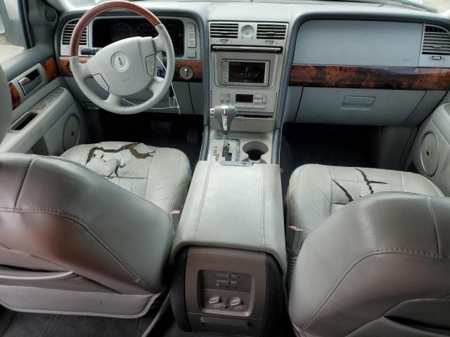 5LMFU285X6LJ16221 - 2006 LINCOLN NAVIGATOR SILVER photo 8