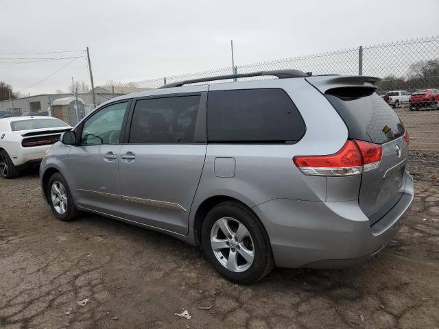 5TDKK3DC2CS201814 - 2012 TOYOTA SIENNA LE SILVER photo 2