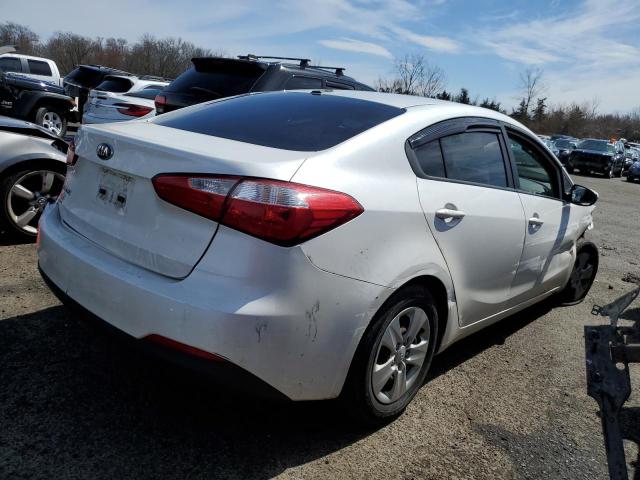 KNAFX4A65F5346425 - 2015 KIA FORTE LX WHITE photo 3