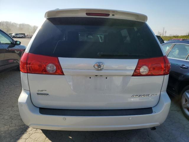 5TDZK22CX9S278970 - 2009 TOYOTA SIENNA XLE WHITE photo 6