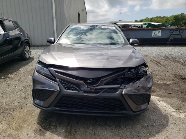 4T1G11AK2PU118468 - 2023 TOYOTA CAMRY SE NIGHT SHADE GRAY photo 5