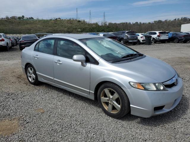 2HGFA166X9H342137 - 2009 HONDA CIVIC LX-S Արծաթագույն լուսանկար 4