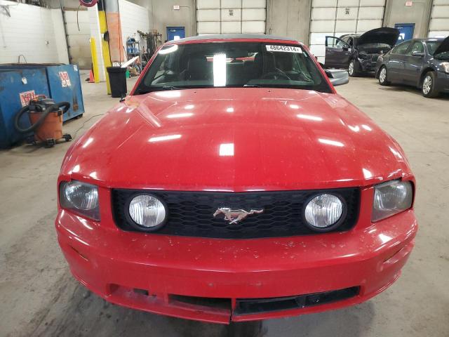 1ZVFT85H155245766 - 2005 FORD MUSTANG GT RED photo 5