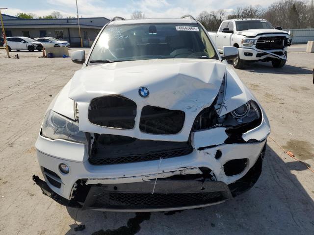 5UXZV4C59D0G54476 - 2013 BMW X5 XDRIVE35I WHITE photo 5