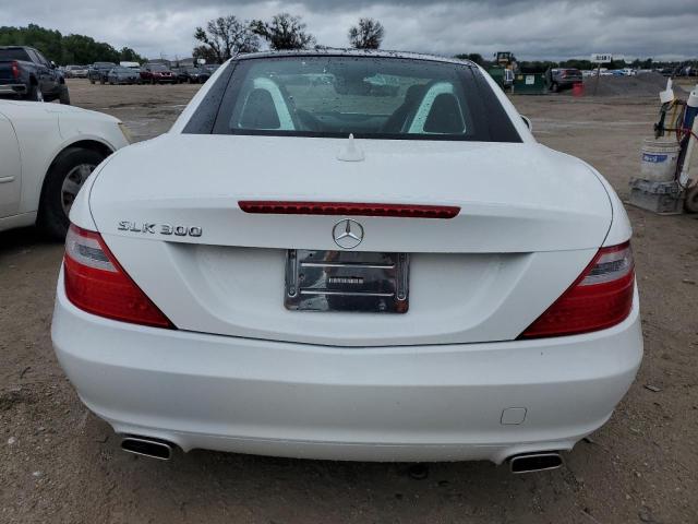 WDDPK3JA5GF116275 - 2016 MERCEDES-BENZ SLK 300 WHITE photo 6