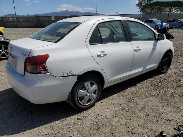 JTDBT903494053742 - 2009 TOYOTA YARIS WHITE photo 3