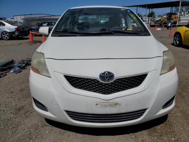 JTDBT903494053742 - 2009 TOYOTA YARIS WHITE photo 5