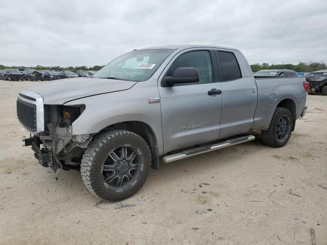 5TFRY5F13BX113738 - 2011 TOYOTA TUNDRA DOUBLE CAB SR5 SILVER photo 1