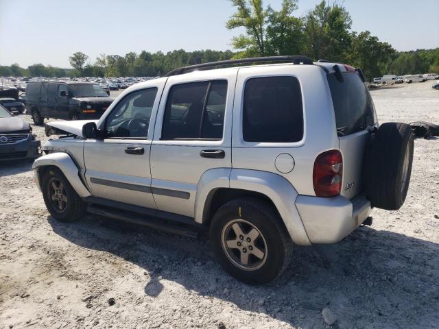 1J4GK38K05W689455 - 2005 JEEP LIBERTY RENEGADE SILVER photo 2