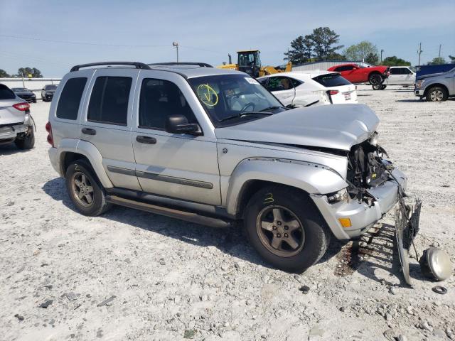 1J4GK38K05W689455 - 2005 JEEP LIBERTY RENEGADE SILVER photo 4