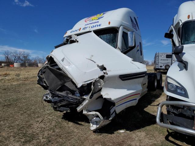 1FUJHHDR1MLMA9301 - 2021 FREIGHTLINER CASCADIA 1 WHITE photo 2