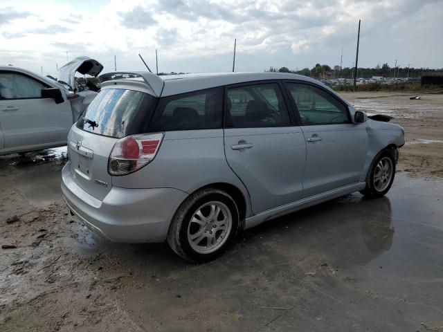 2T1KR32E88C716221 - 2008 TOYOTA COROLLA MA XR SILVER photo 3