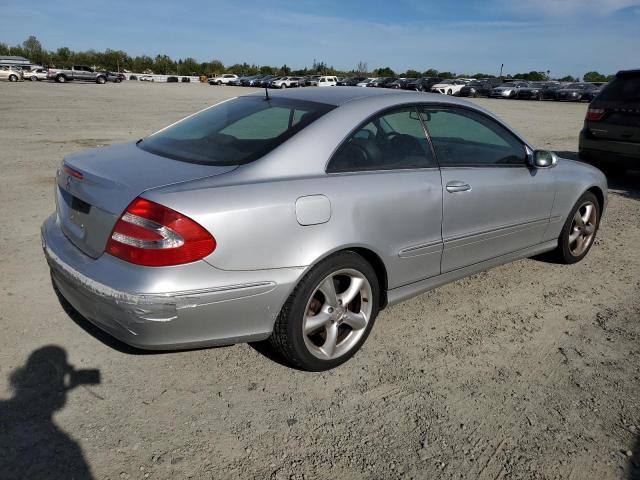 WDBTJ65J64F089198 - 2004 MERCEDES-BENZ CLK 320C SILVER photo 3