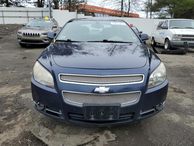 1G1ZK577884257860 - 2008 CHEVROLET MALIBU LTZ BLUE photo 5