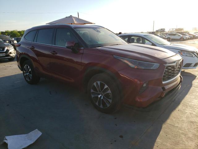 5TDGZRAH0NS549117 - 2022 TOYOTA HIGHLANDER XLE RED photo 4