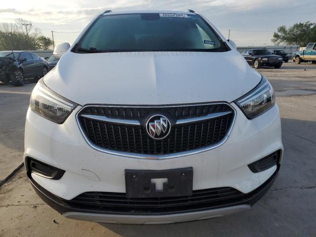 KL4CJASB5KB787480 - 2019 BUICK ENCORE PREFERRED WHITE photo 5