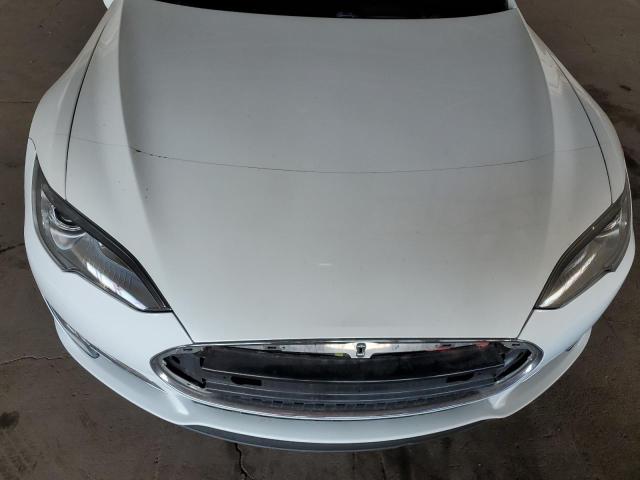 5YJSA1DP8DFP16364 - 2013 TESLA MODEL S WHITE photo 11