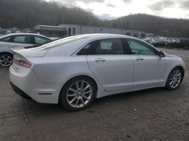3LN6L2J92FR602865 - 2015 LINCOLN MKZ WHITE photo 3