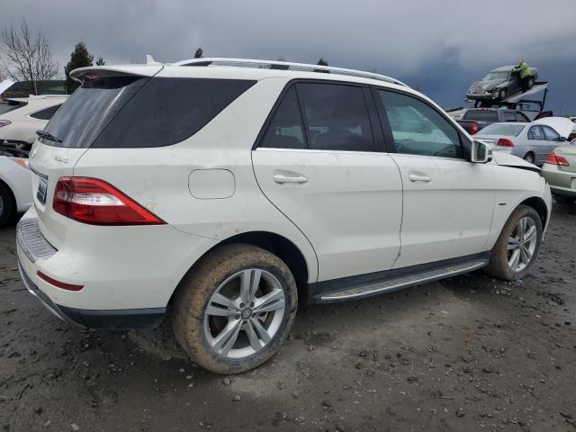 4JGDA5HB3CA077487 - 2012 MERCEDES-BENZ ML 350 4MATIC WHITE photo 3