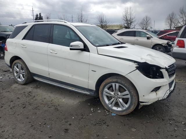 4JGDA5HB3CA077487 - 2012 MERCEDES-BENZ ML 350 4MATIC WHITE photo 4