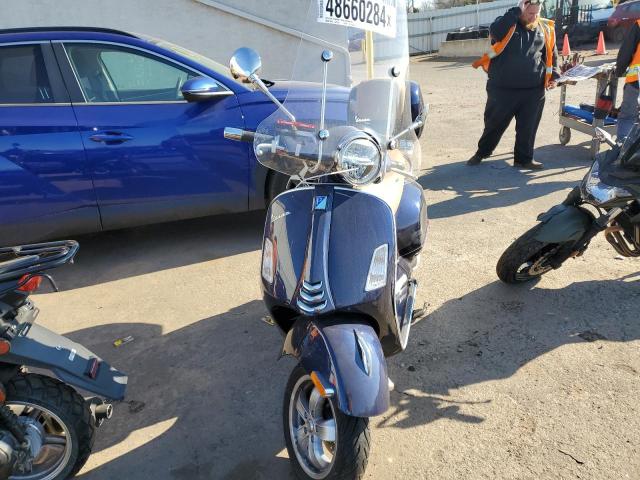 ZAPMA39M0N5101196 - 2022 VESPA GTS BLUE photo 2